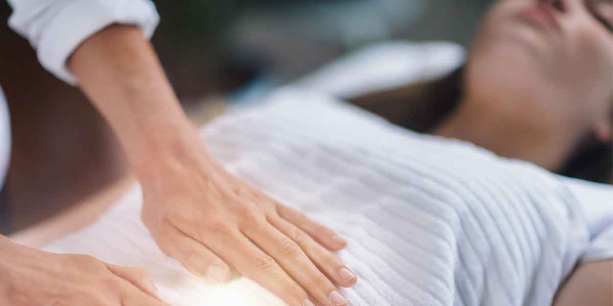 Can a Reiki master work with an unattuned symbol?