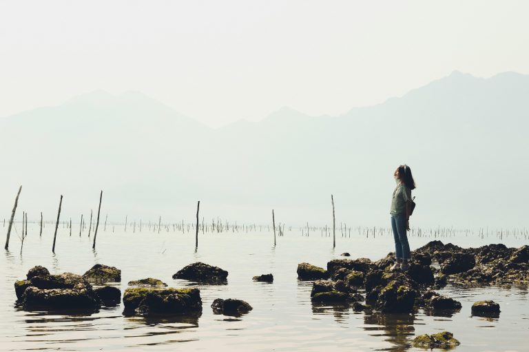 Can being surrounded still feel lonely? 1 Photo by Hiếu Lê